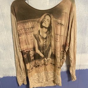 Long sleeve shirt